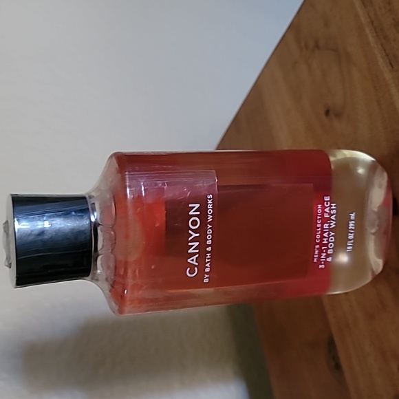 Mens Body Wash.  Canyon by Bath n Body Works - Picture 3 of 3